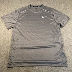 Nike Dri Fit Mens Running Tee Large Gray Reflective Lightweight NWT